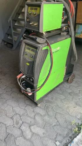 Vendo máquina de solda Mig