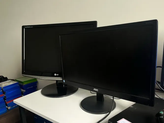 2 monitore por R$ 200