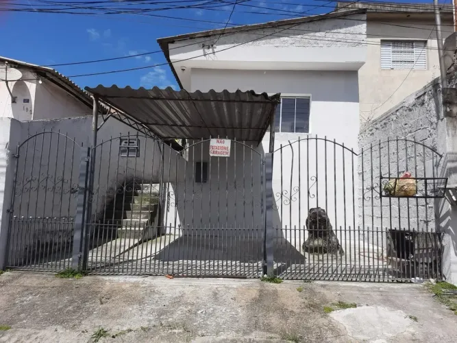 Casa térrea para alugar totalmente independente com 2 quartos em Vila Flórida - Guarulhos
