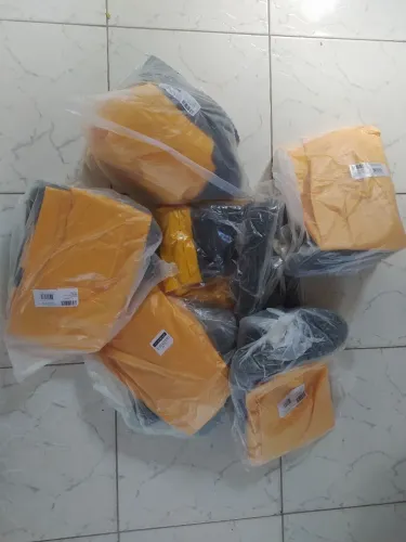 10 Calças Saneamento com bota PVC conjugada com preço de ocasião
