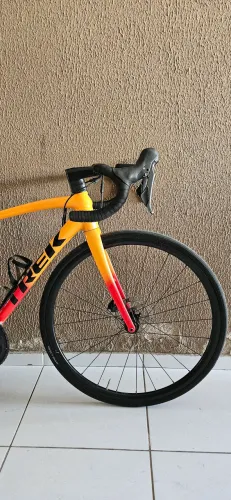 Trek Émonda 2023 Tamanho 50 Garfo, guidão e canote em Fibra de Carbono. Grupo Tiagra 10 V
