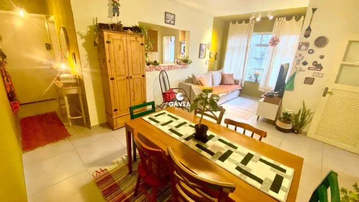 Apartamento à venda no Itararé em São Vicente.