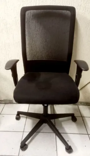 Cadeira Escritório Flexform em ótimo estado 