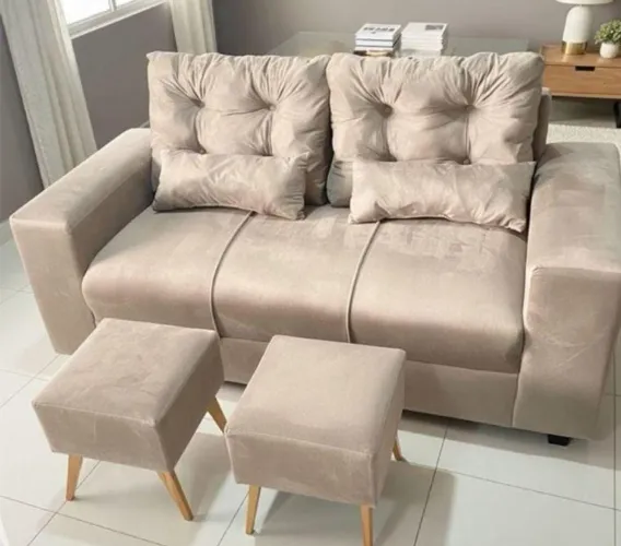 Kit sofá 3 lugares com 2 pufes retrô 2 almofadinhas!