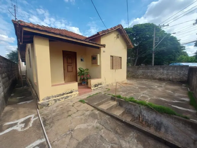 Casa à venda em Nova Odessa, Centro, com 2 quartos, com 140 m²