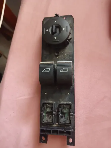 COMANDO DUPLO DO VIDRO E RETROVISOR DO FORD NEW FIESTA 1.5 SE FLEX 2014 NACIONAL .