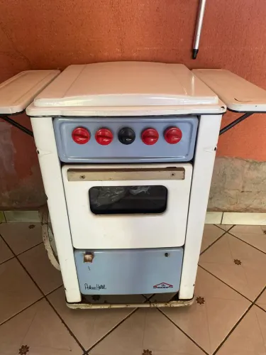 Fogão 4 bocas 
