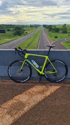 Bicicleta Speed Giant TCR Ultegta 11v