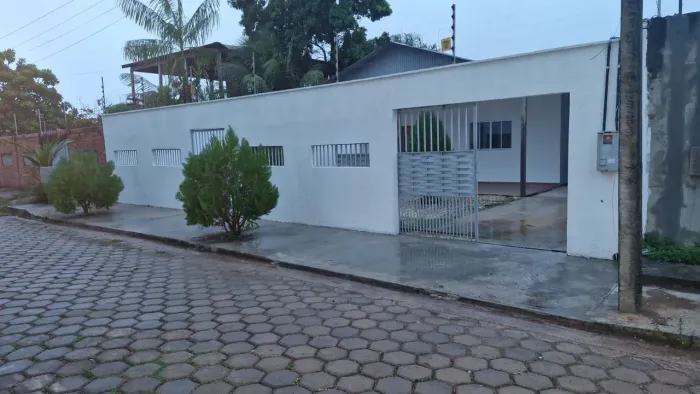 CASA A VENDA NO GOIABAL