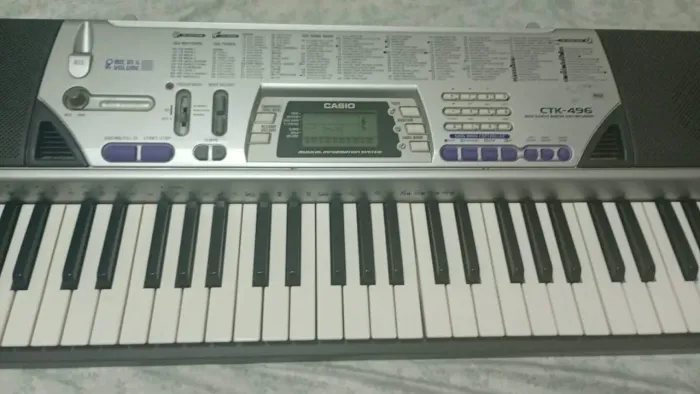 Teclado Casio usado