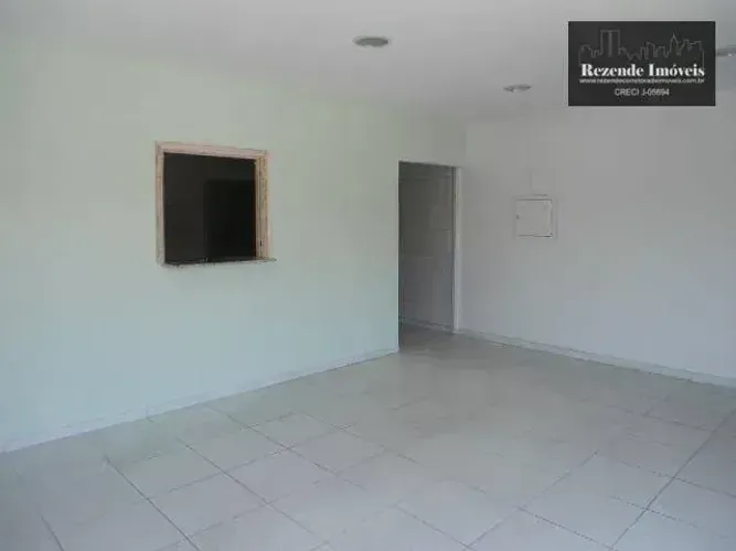 Loja alugar bairro Hauer Curitiba/PR