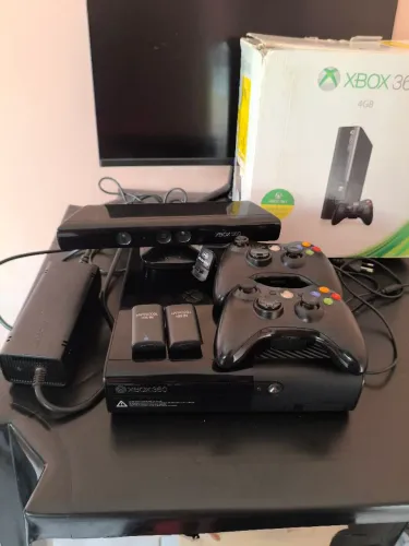 Xbox 360 super slim desbloqueado