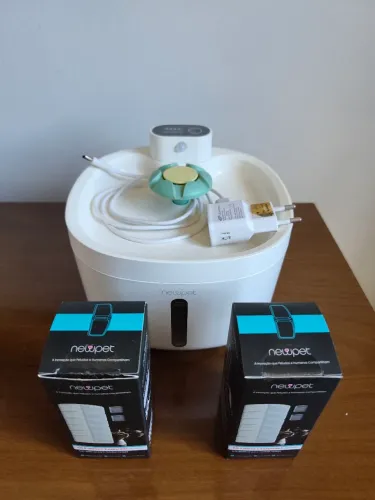 Kit Bebedouro e Comedouro Automático para Pets (Positivo + NewPet)