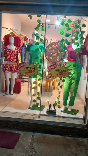 2 Manequins em fibra, cada R$500