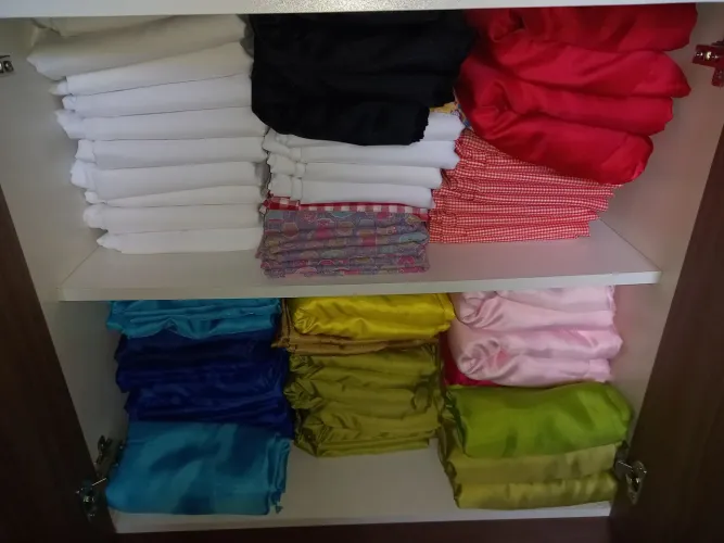 Venda de toalhas para mesa de convidados