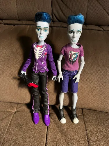Slo Mo Loves Not Dead + Ghoul Spirit Monster High 