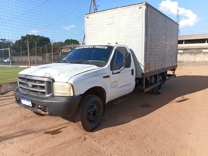Vendo f-4000 ano 2000