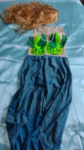 Vendo figurinos