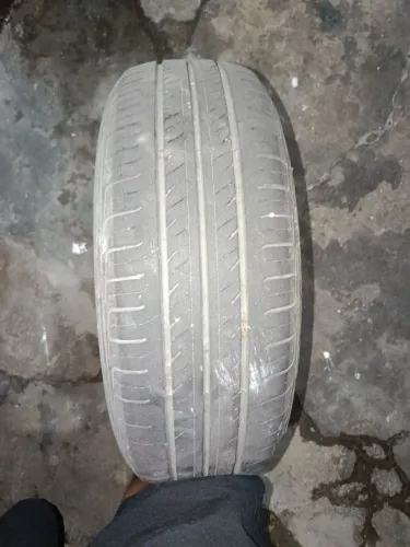 Pneus 205 65 R15