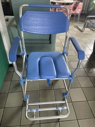 Cadeira de banho para idoso 