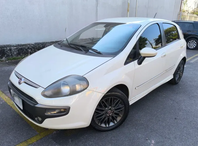 Fiat Punto Sporting 1.8 Flex 8v/16v 5P 2016