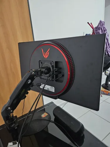 Monitor LG Ultragear 27 144Hz IPS (cores calibradas de fabrica) 1ms com Gsync e freesync