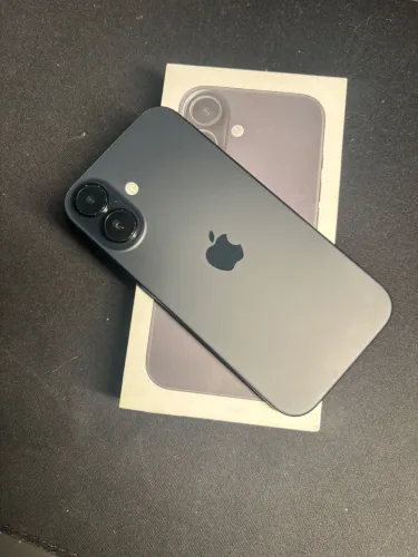 iPhone 16 - 128gb - preto