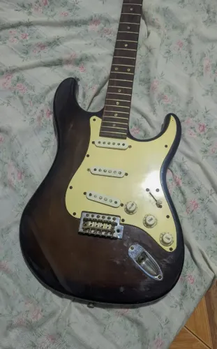 GUITARRA TAGIMA T-735 SPECIAL