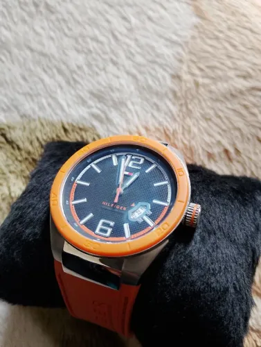 Relógio Tommy exclusivo 230 reais