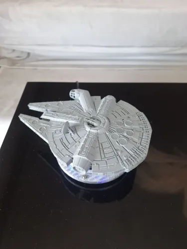 Nave star wars flutuante