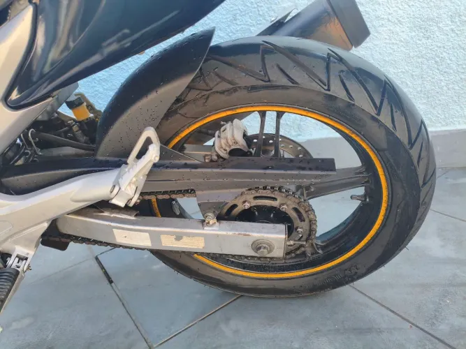 Fazer 250