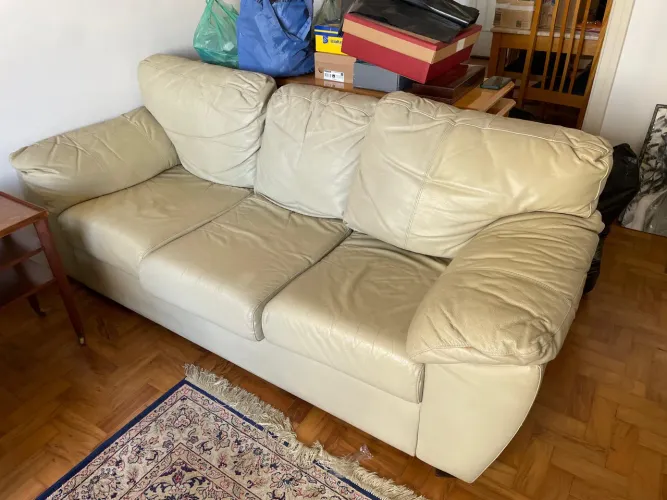 Sofá de couro