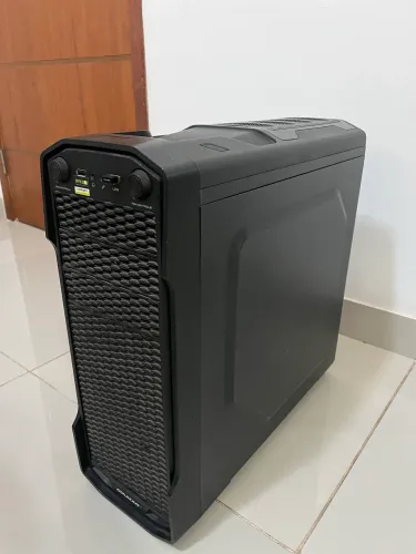 PC Gamer i7-7700K + GTX 1070 8GB EVGA SC