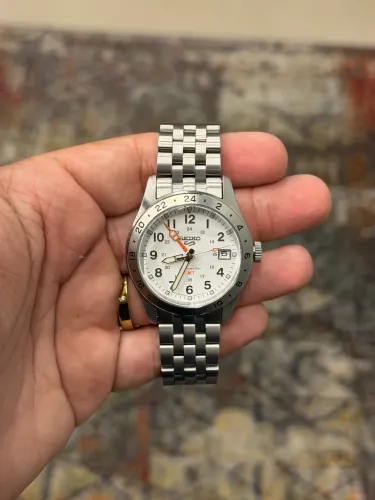 Seiko 5 Sports Field GMT Automatico Branco SSK059B1