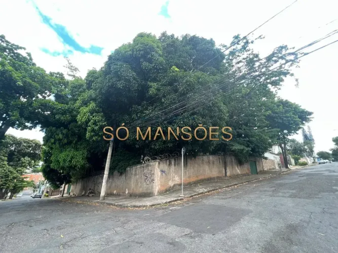 TERRENO DE ESQUINA COM 1.080 M² EM ÁREA ESTRATÉGICA PARA EMPREENDIMENTO