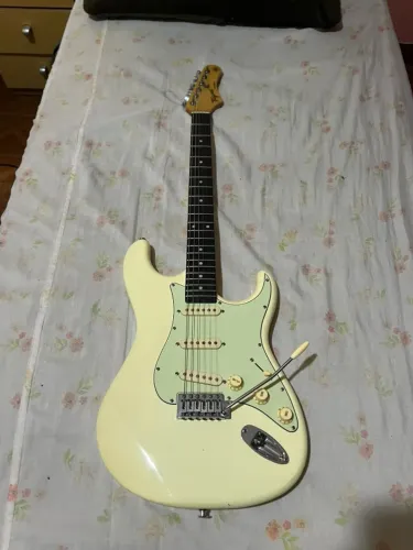 GUITARRA ELÉTRICA TG-500 TW SERIES EM ÓTIMO ESTADO