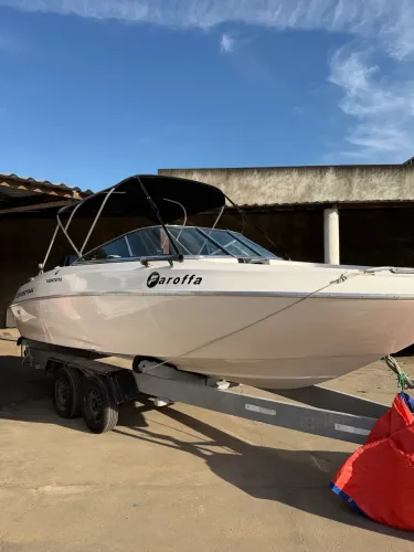 Lancha VENTURA 195 