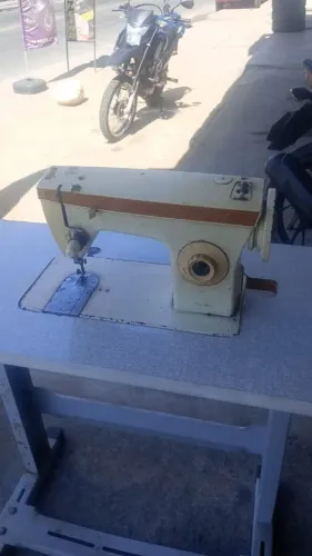 Máquina de costura Zig Zag
