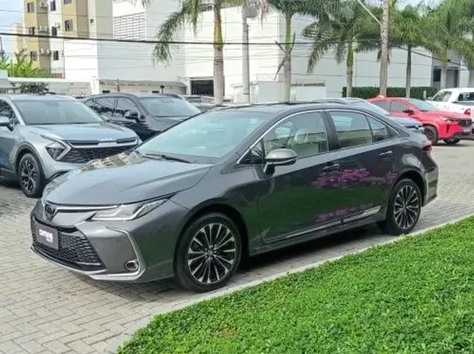 Toyota Corolla Altis 2.0 Flex 16V Aut. 2024