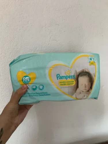 Fraldas Pampers e milli a preço DESAPEGO