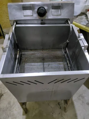 Fritadeira industrial elétrica agua e oleo