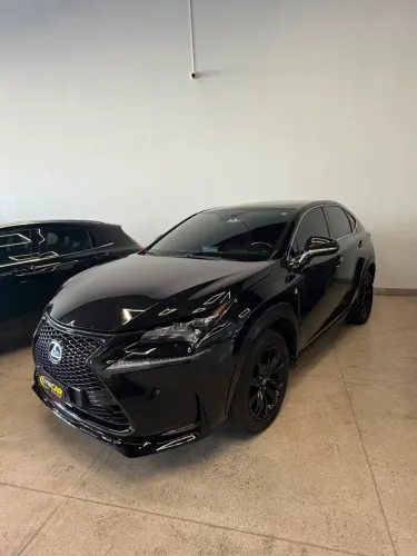 Lexus NX-200T F-sport 2.0 16V 238cv Aut. 2015