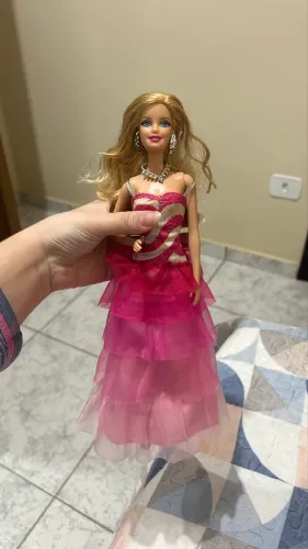 Lote barbie e acessórios