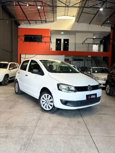 Volkswagen Fox 1.0 MI Total Flex 8V 5P 2014