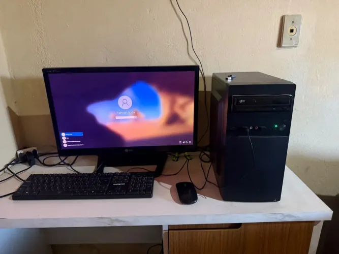 1500 TUDO MESA,CPU,TV DE 29Pol IMPRESSORA HPL395