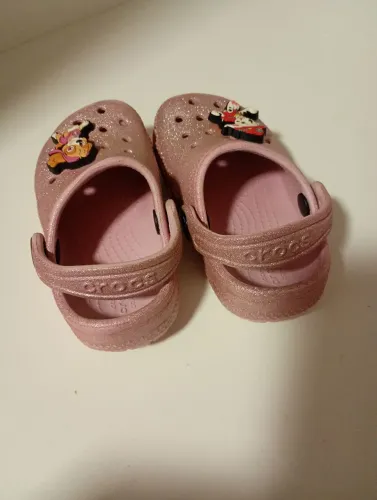 Crocs menina 
