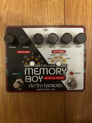PEDAL DELAY DELUXE MEMORY BOY EHX