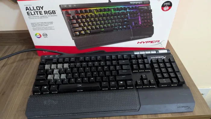 Teclado HyperX Alloy Elite RGB