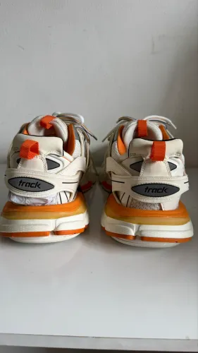BALENCIAGA TRACK  