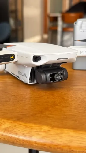 DJI MINI 2 Fly More combo + brinde bag para transporte